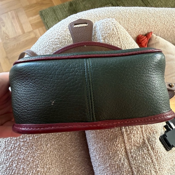 Vintage 90s Dooney and Bourke leather crossbody - Picture 9 of 10